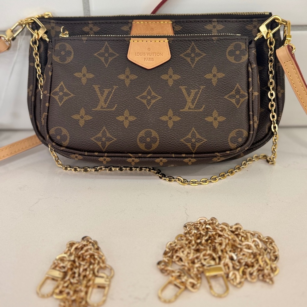 Louis Vuitton authentic multi pouchette accessories crossbody